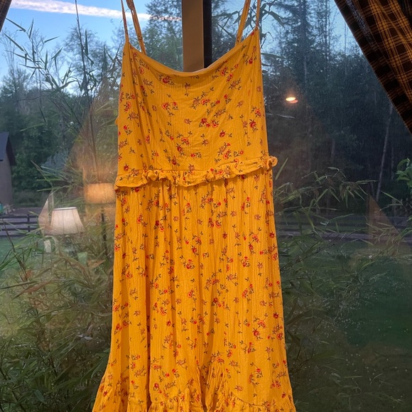 Summer dress - Picture 3 of 3